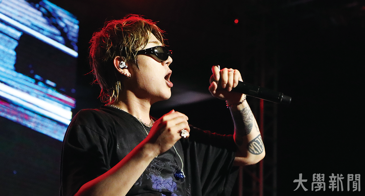 ▲ 폐막제의 마지막 공연을 화려하게 장식한 래퍼 지코.